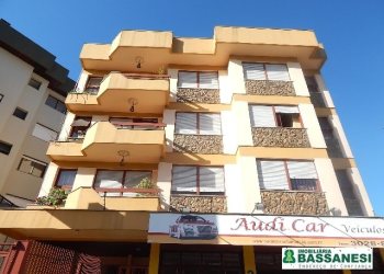 Apartamento com 146m², 3 dormitórios, 2 vagas, no bairro Pio X em Caxias do Sul para Alugar