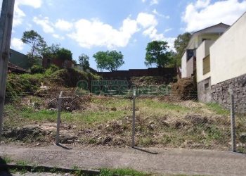 Terreno com 800m², no bairro Rio Branco em Caxias do Sul para Alugar ou Comprar