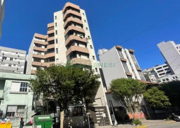 Apartamento com 75m², 2 dormitórios, 1 vaga, no bairro Centro em Caxias do Sul para Comprar