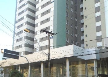 Loja com 330m², 1 vaga, no bairro Centro em Caxias do Sul para Alugar