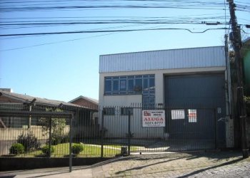 Pavilhão com 300m², no bairro Sagrada Família em Caxias do Sul para Alugar