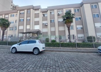 Apto Mobiliado com 75m², 2 dormitórios, 1 vaga, no bairro Pio X em Caxias do Sul para Alugar