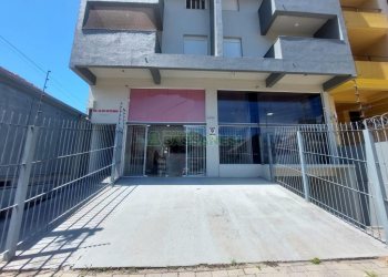 Loja com 486m², 2 vagas, no bairro Centro em Caxias do Sul para Alugar ou Comprar