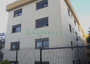 Apartamento com 60m², 2 dormitórios, 1 vaga, no bairro Petrópolis em Caxias do Sul para Alugar