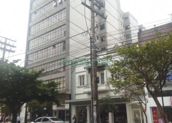 Sala Mobiliada com 38m², no bairro Centro em Caxias do Sul para Alugar