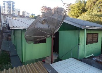 Casa com 35m², 1 dormitório, no bairro Pio X em Caxias do Sul para Alugar