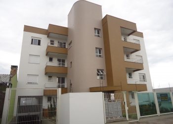 Apartamento com 37m², 1 dormitório, 1 vaga, no bairro Petrópolis em Caxias do Sul para Alugar