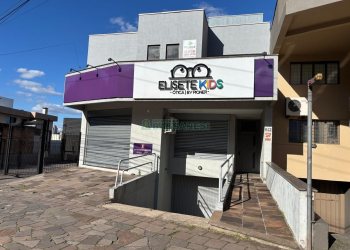 Casa com 156m², 3 dormitórios, 5 vagas, no bairro São Pelegrino em Caxias do Sul para Alugar