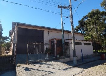 Pavilhão com 470m², 2 vagas, no bairro Nossa Senhora da Saúde em Caxias do Sul para Alugar
