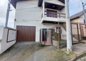 Casa com 94m², 2 dormitórios, 1 vaga, no bairro Interlagos em Caxias do Sul para Alugar