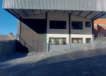 Pavilhão com 280m², no bairro Santa Catarina em Caxias do Sul para Alugar
