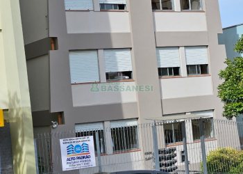 Apartamento com 84m², 2 dormitórios, 1 vaga, no bairro Centro em Caxias do Sul para Alugar