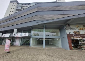 Loja com 350m², no bairro Desvio Rizzo em Caxias do Sul para Alugar