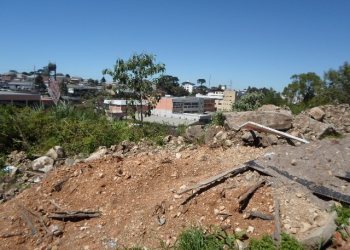 Terreno, no bairro De Lazzer em Caxias do Sul para Comprar