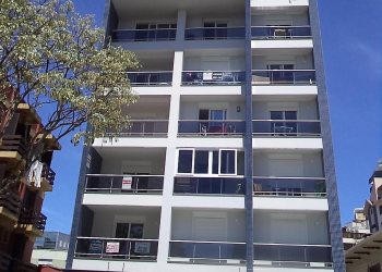 Kitinete Mobiliado com 30m², 1 dormitório, no bairro São Pelegrino em Caxias do Sul para Alugar