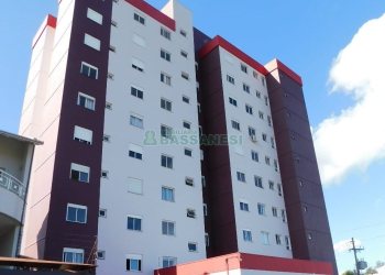 Apartamento com 49m², 2 dormitórios, 1 vaga, no bairro Vinhedos em Caxias do Sul para Comprar