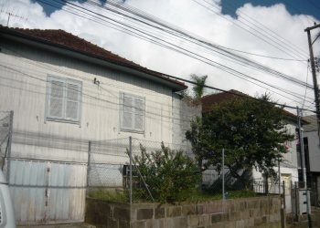 Casa com 180m², 3 dormitórios, no bairro Rio Branco em Caxias do Sul para Comprar