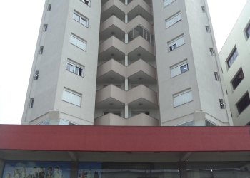 Apartamento com 98m², 3 dormitórios, 2 vagas, no bairro São Pelegrino em Caxias do Sul para Alugar