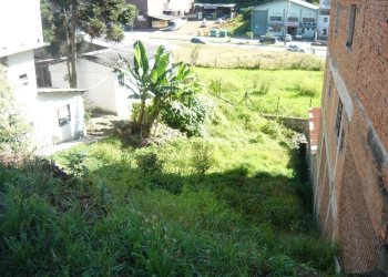 Terreno com 360m², no bairro Salgado Filho em Caxias do Sul para Comprar