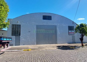 Pavilhão com 450m², no bairro Santa Catarina em Caxias do Sul para Alugar