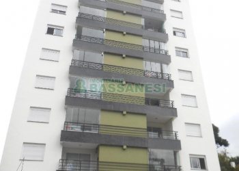 Apto Mobiliado com 67m², 2 dormitórios, 2 vagas, no bairro Santa Catarina em Caxias do Sul para Alugar