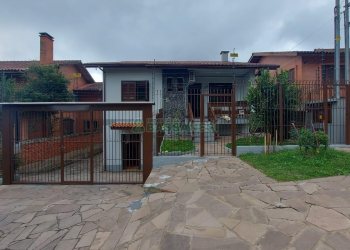 Casa com 111m², 2 dormitórios, 1 vaga, no bairro Vila Verde em Caxias do Sul para Alugar
