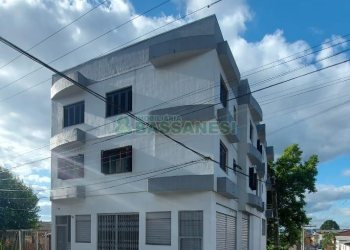 Apartamento com 85m², 2 dormitórios, 1 vaga, no bairro Marechal Floriano em Caxias do Sul para Alugar