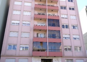 Apartamento com 67m², 2 dormitórios, 1 vaga, no bairro Centro em Caxias do Sul para Comprar