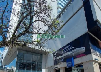 Sala com 59m², 1 vaga, no bairro São Pelegrino em Caxias do Sul para Alugar ou Comprar