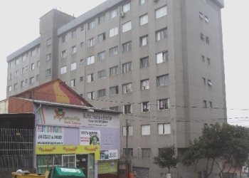 Apartamento com 56m², 2 dormitórios, 1 vaga, no bairro Centro em Caxias do Sul para Comprar