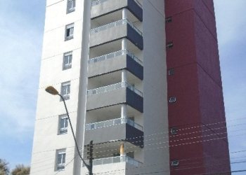 Loja com 170m², 1 vaga, no bairro Sagrada Família em Caxias do Sul para Comprar
