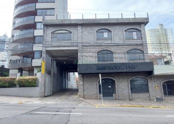 Predio com 784m², 1 vaga, no bairro Centro em Caxias do Sul para Alugar