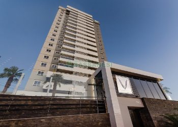 Apartamento com 91m², 3 dormitórios, 2 vagas, no bairro Panazzolo em Caxias do Sul para Comprar