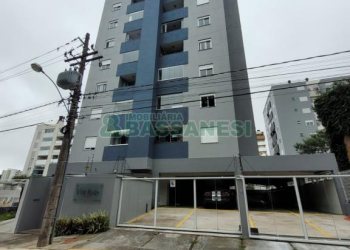 Apto Mobiliado com 49m², 2 dormitórios, 1 vaga, no bairro Vila Horn em Caxias do Sul para Alugar