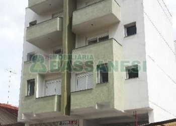 Apto Mobiliado com 42m², 1 dormitório, no bairro Lourdes em Caxias do Sul para Alugar