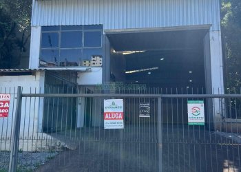 Pavilhão com 390m², no bairro Marechal Floriano em Caxias do Sul para Alugar