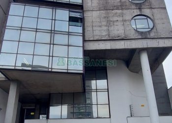 Sala com 50m², no bairro São Pelegrino em Caxias do Sul para Alugar