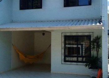 Sobrado com 106m², 3 dormitórios, 1 vaga, no bairro Bela Vista em Caxias do Sul para Comprar