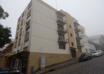 Apartamento com 213m², 3 dormitórios, 1 vaga, no bairro Rio Branco em Caxias do Sul para Comprar
