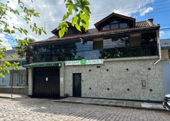 Pavilhão com 572m², no bairro Marechal Floriano em Caxias do Sul para Comprar