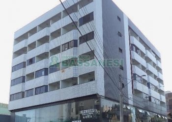 Kitinete com 42m², 1 dormitório, 1 vaga, no bairro Sagrada Família em Caxias do Sul para Alugar