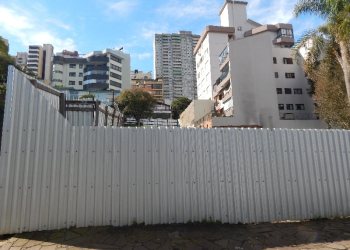 Terreno com 1420m², no bairro Pio X em Caxias do Sul para Alugar ou Comprar