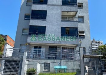 Cobertura com 135m², 3 dormitórios, 2 vagas, no bairro Charqueadas em Caxias do Sul para Comprar