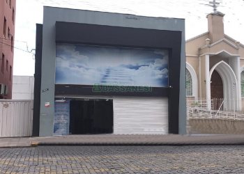 Loja com 330m², no bairro Cinqüentenário em Caxias do Sul para Alugar