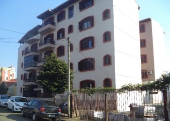 Apartamento com 130m², 3 dormitórios, 2 vagas, no bairro Ana Rech em Caxias do Sul para Alugar