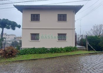 Casa com 80m², 3 dormitórios, no bairro Kayser em Caxias do Sul para Alugar