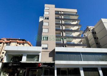 Apto Mobiliado com 70m², 2 dormitórios, 1 vaga, no bairro Centro em Caxias do Sul para Comprar