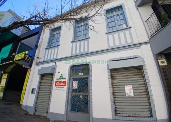 Sala com 150m², no bairro Centro em Caxias do Sul para Alugar