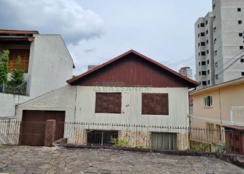 Casa com 255m², no bairro Universitário em Caxias do Sul para Comprar