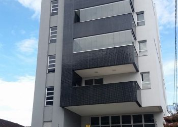 Cobertura com 237m², 3 dormitórios, 3 vagas, no bairro Panazzolo em Caxias do Sul para Comprar